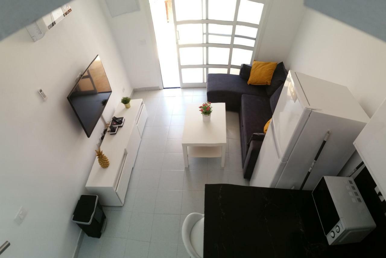 Bungalow With Terrace Near The Beach San Bartolomé Exteriör bild